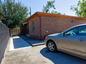 6820 Petre Drive, Houston TX 77076