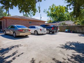 6820 Petre Drive, Houston TX 77076