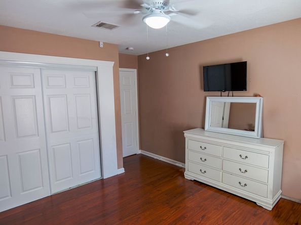 6820 Petre Drive, Houston TX 77076
