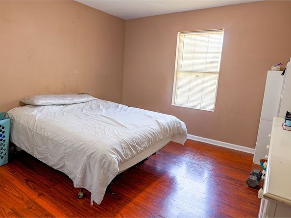 6820 Petre Drive, Houston TX 77076