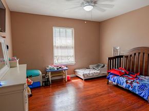 6820 Petre Drive, Houston TX 77076