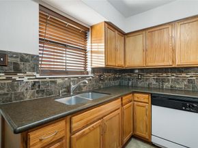 3100 Walnut Bend Lane 116, Houston TX 77042