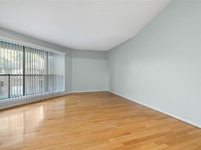 3100 Walnut Bend Lane 116, Houston TX 77042