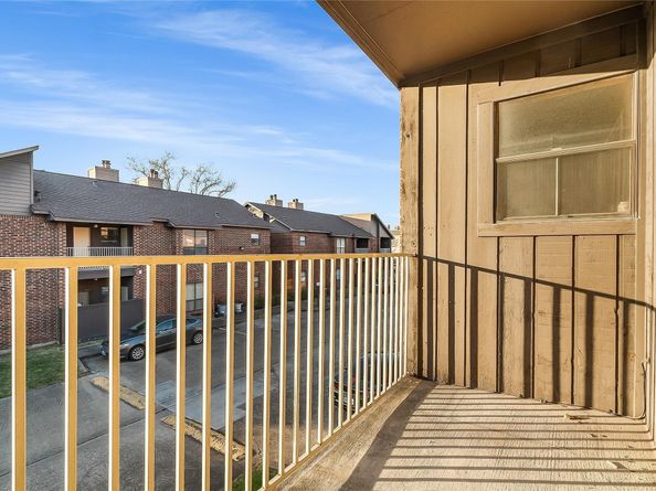 3100 Walnut Bend Lane 116, Houston TX 77042