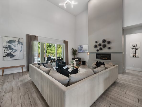 15 Peerless Point Place, Tomball TX 77375