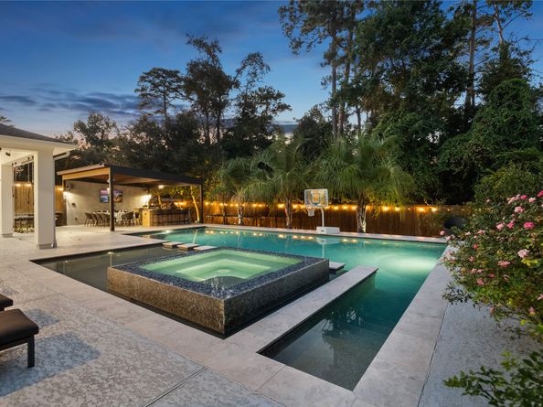 15 Peerless Point Place, Tomball TX 77375