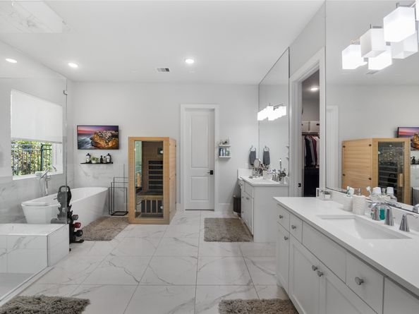 15 Peerless Point Place, Tomball TX 77375