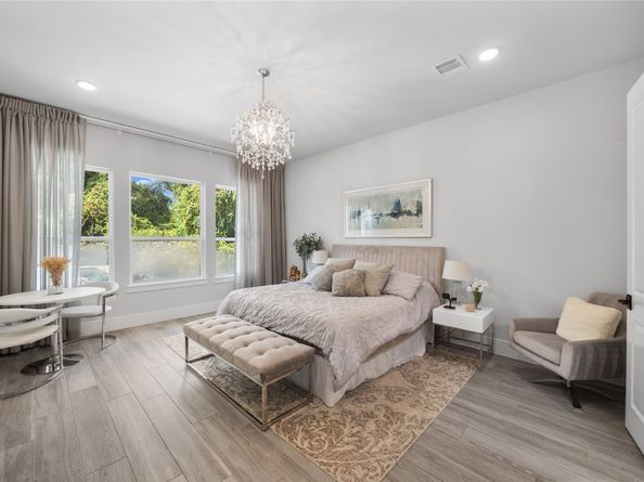 15 Peerless Point Place, Tomball TX 77375
