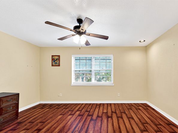 7908 Grove Ridge Drive, Houston TX 77061