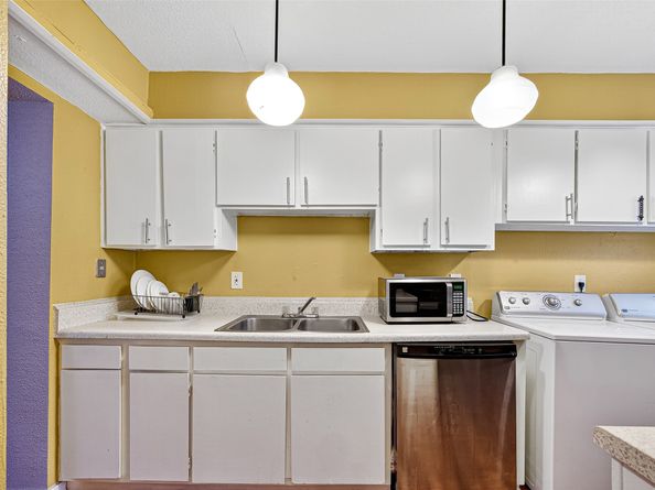 7908 Grove Ridge Drive, Houston TX 77061