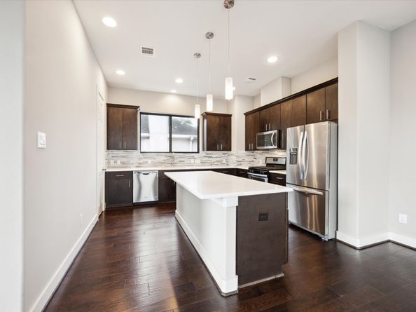 3212 N Macgregor Way C, Houston TX 77004