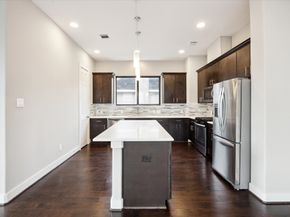 3212 N Macgregor Way C, Houston TX 77004