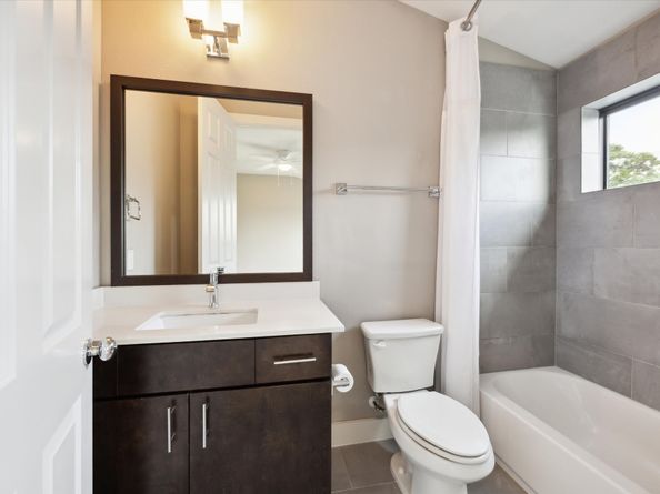 3212 N Macgregor Way C, Houston TX 77004