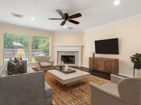 27 Queenscliff Circle, The Woodlands TX 77382