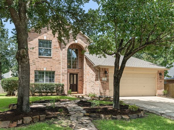 27 Queenscliff Circle, The Woodlands TX 77382