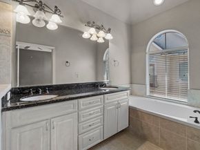325 Grove Street, Houston TX 77020