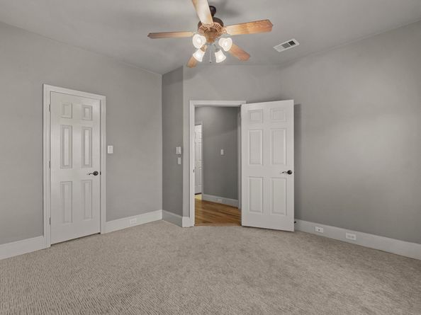 325 Grove Street, Houston TX 77020