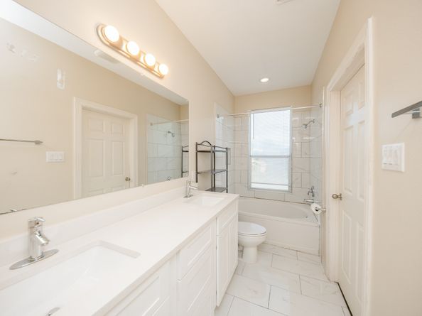 12510 Panther Place Drive, Houston TX 77099