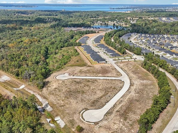 623 Paisley Harbor Court, Conroe TX 77304