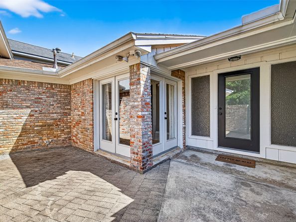 2107 Briargreen Drive, Houston TX 77077