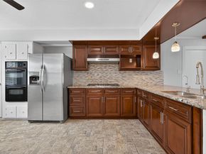 7318 Shady Grove Lane, Houston TX 77040