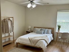 6815 Great Oaks Shadow Drive, Houston TX 77083