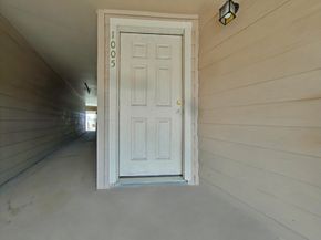 3770 Lovers Wood Lane 1005, Houston TX 77014