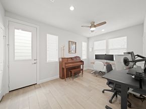 9551 Neuens Road C, Houston TX 77080