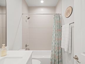 9551 Neuens Road C, Houston TX 77080