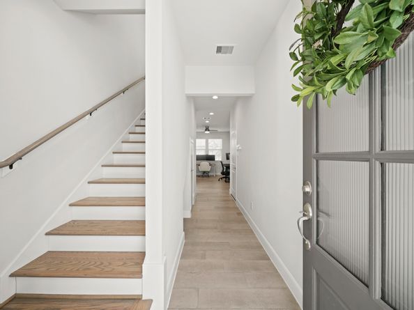 9551 Neuens Road C, Houston TX 77080