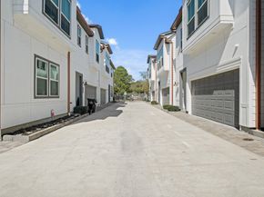 9551 Neuens Road C, Houston TX 77080