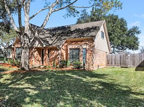 930 Bent Creek Court, Richmond TX 77406