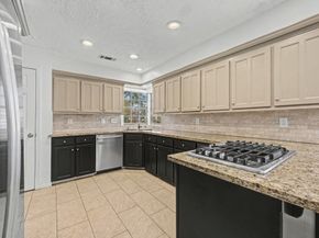 930 Bent Creek Court, Richmond TX 77406