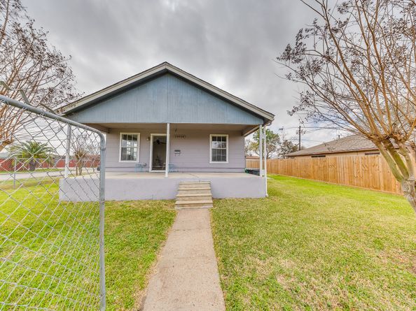 13034 Emporia Street, Houston TX 77015