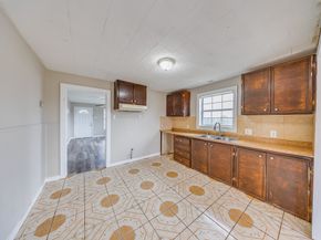 13034 Emporia Street, Houston TX 77015