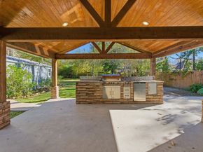 1320 Woodvine Drive, Houston TX 77055