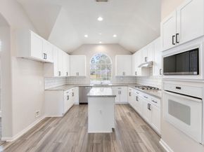 1302 Pine Trail, Tomball TX 77375