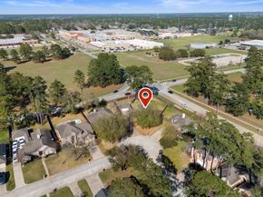 1302 Pine Trail, Tomball TX 77375