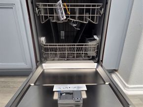 6915 Great Oaks Shadow Drive, Houston TX 77083