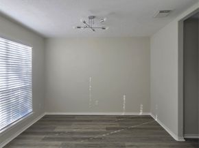 6915 Great Oaks Shadow Drive, Houston TX 77083