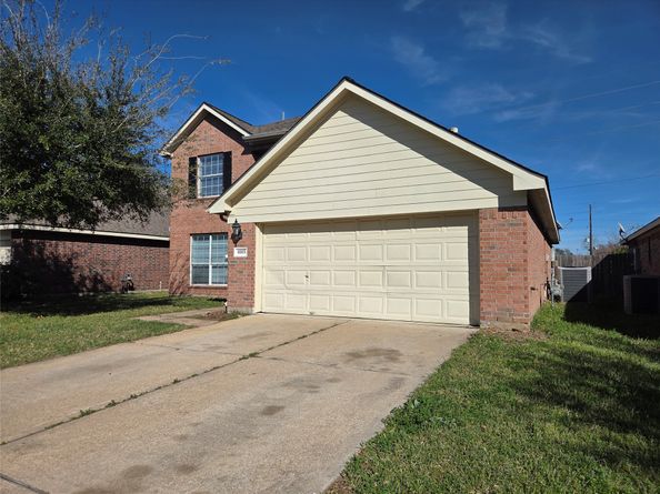 6915 Great Oaks Shadow Drive, Houston TX 77083