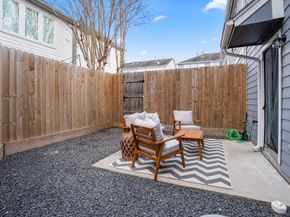 3209 Chenevert Street, Houston TX 77004