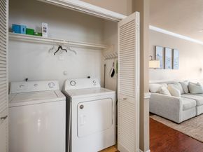 3209 Chenevert Street, Houston TX 77004