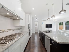 8808 Ashbloom Lane, Houston TX 77080