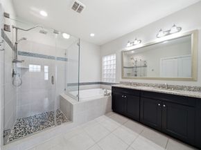 8808 Ashbloom Lane, Houston TX 77080