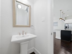 8808 Ashbloom Lane, Houston TX 77080