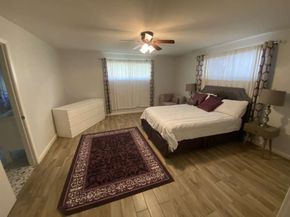 5566 Beechnut Street, Houston TX 77096