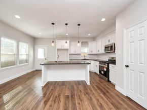 6910 J W Peavy Drive, Houston TX 77011