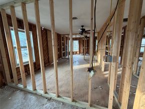 611 Mathis Street, Houston TX 77009