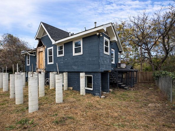 611 Mathis Street, Houston TX 77009